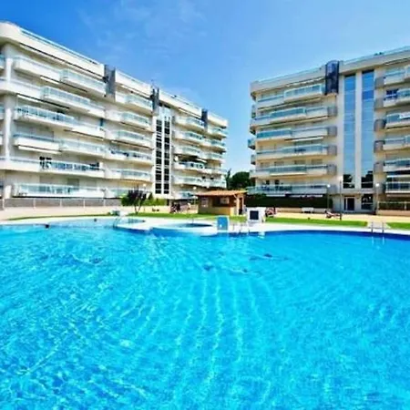 Larimar Big Swimming Pool Apartment *